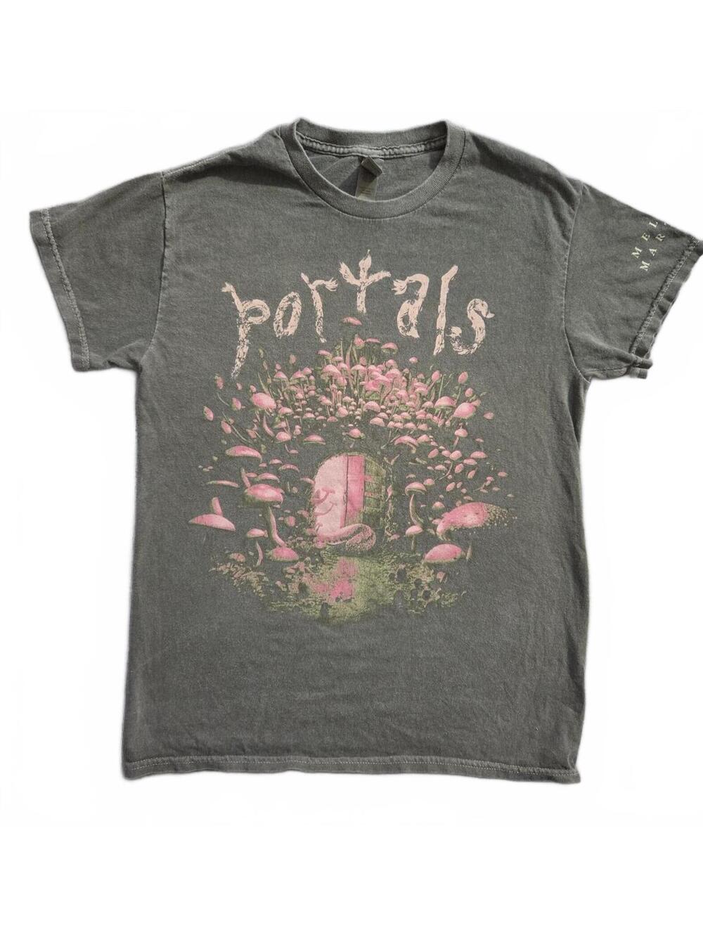 Melanie Martinez Portals Graphic T-Shirt Size Small